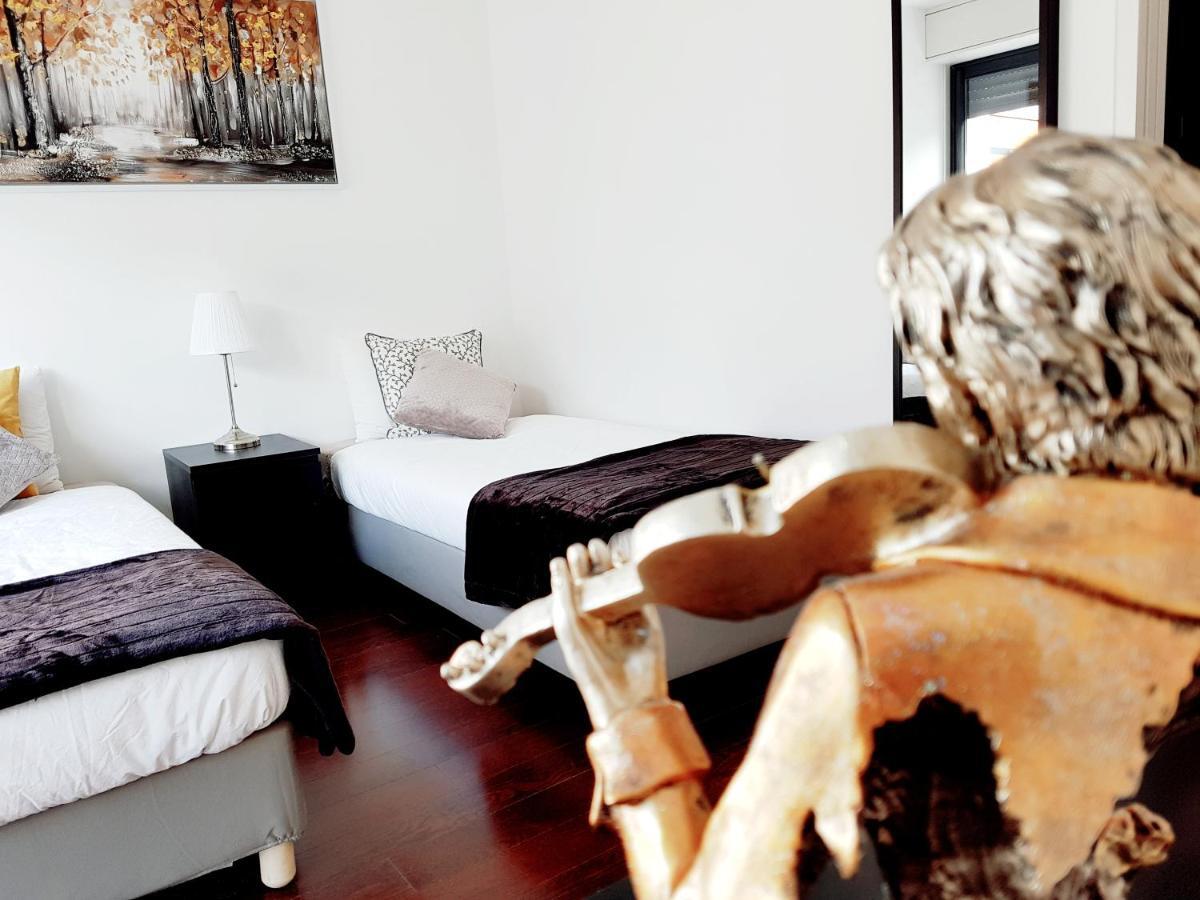 Home4You Lisbon Room photo